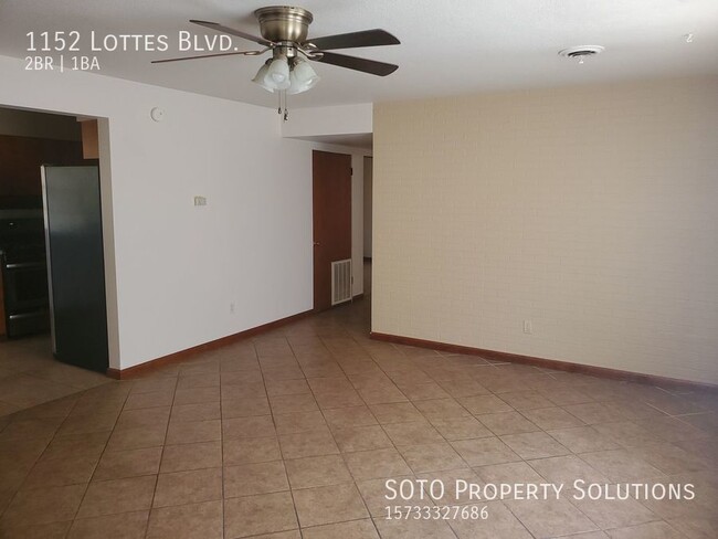 Foto del edificio - 2BD/1BA Duplex with 1-car Garage in Perryv...