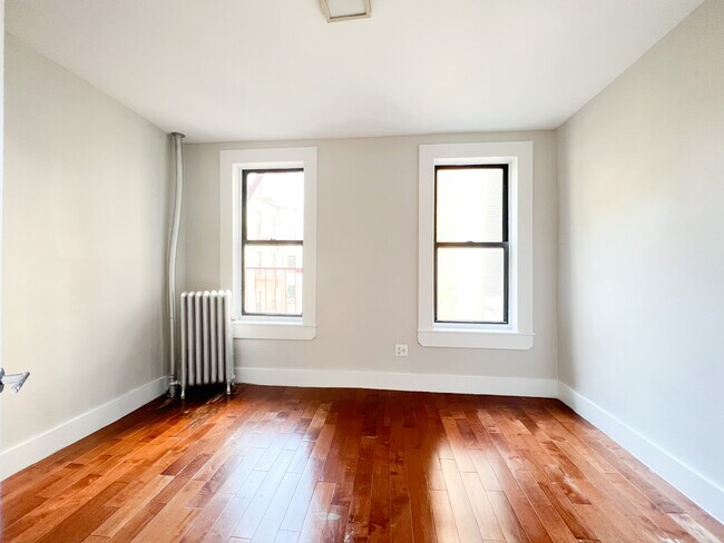 Foto del edificio - 304 W 151st St