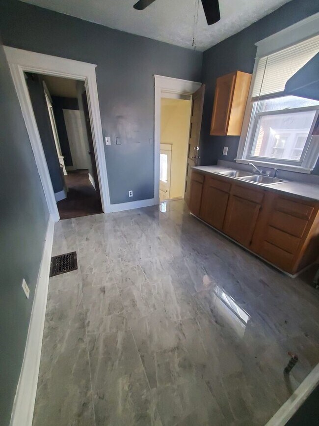 Foto del edificio - 1526 Dixmont Ave