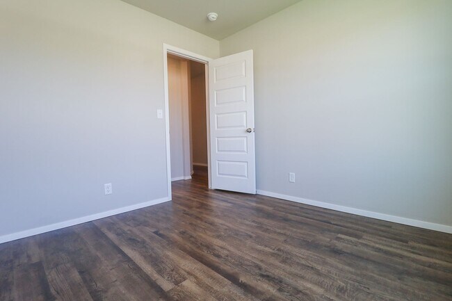 Foto del edificio - Beautiful New Construction Home! 4 Bed 2 B...