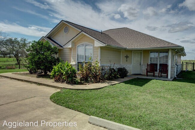 Building Photo - 3 br, 2.5 bath House - 1274 Flying Ace Circle