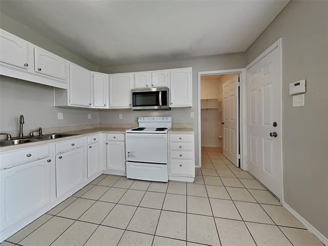 Foto del edificio - 7621 Pebble Beach Dr