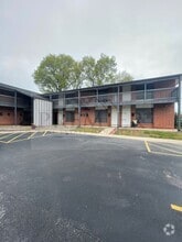 Building Photo - 6007 Barton Ave