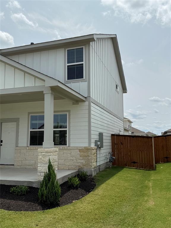 Building Photo - 2406 Amara Levi Ln