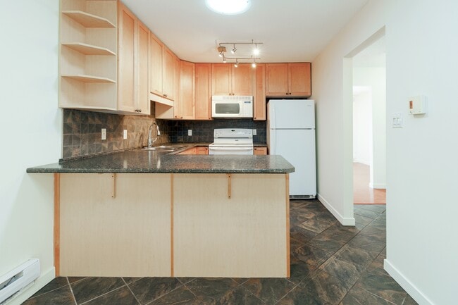 Building Photo - 723 Appleyard Ct