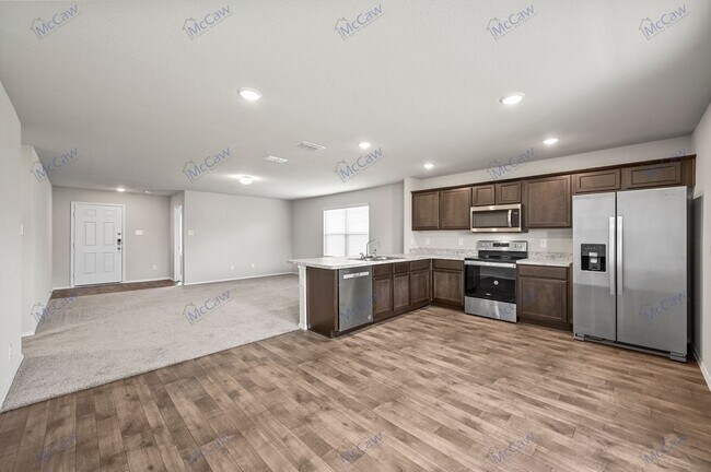 Building Photo - 2022 3-bed 2-bath Home in Terrell!
