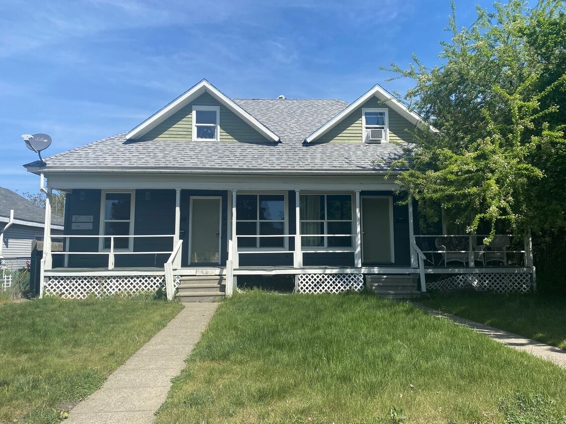 Primary Photo - 2521-2523 E. Sharp Ave