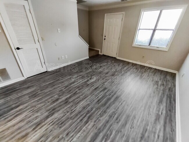 Building Photo - 5050 Top Cat Ct