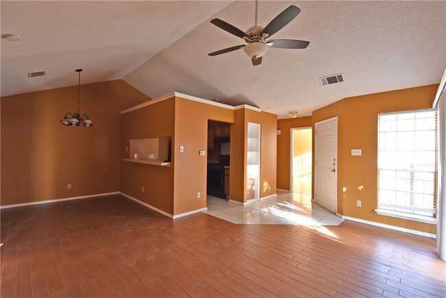 Building Photo - 12316 Dellrey Dr