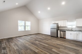 Building Photo - 401 N Walcott St