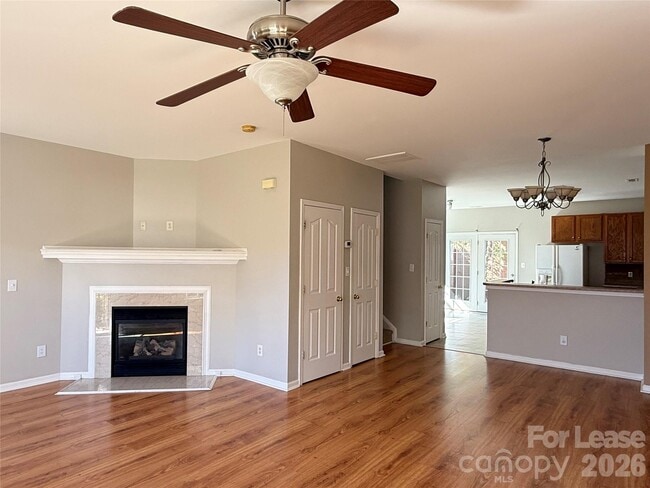 Building Photo - 3810 York Aly