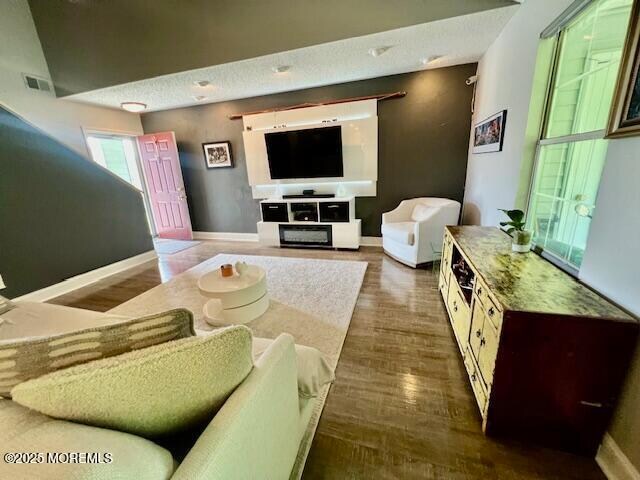 Foto del edificio - 422 Waters Edge Dr