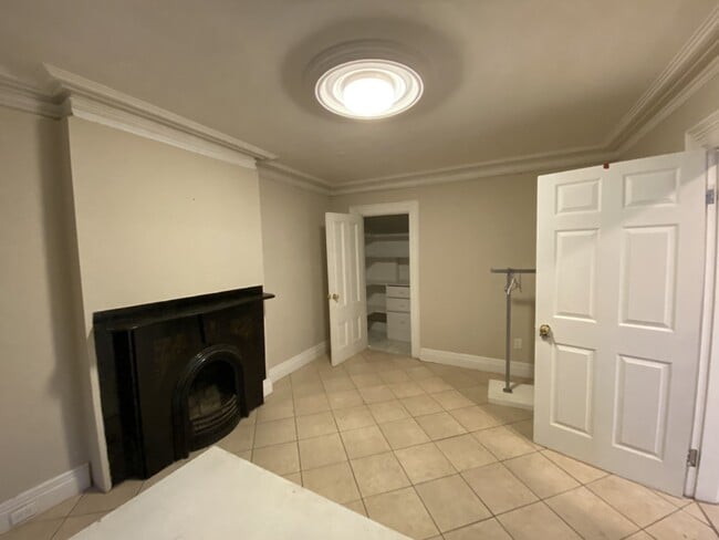 Building Photo - 193 Princess St