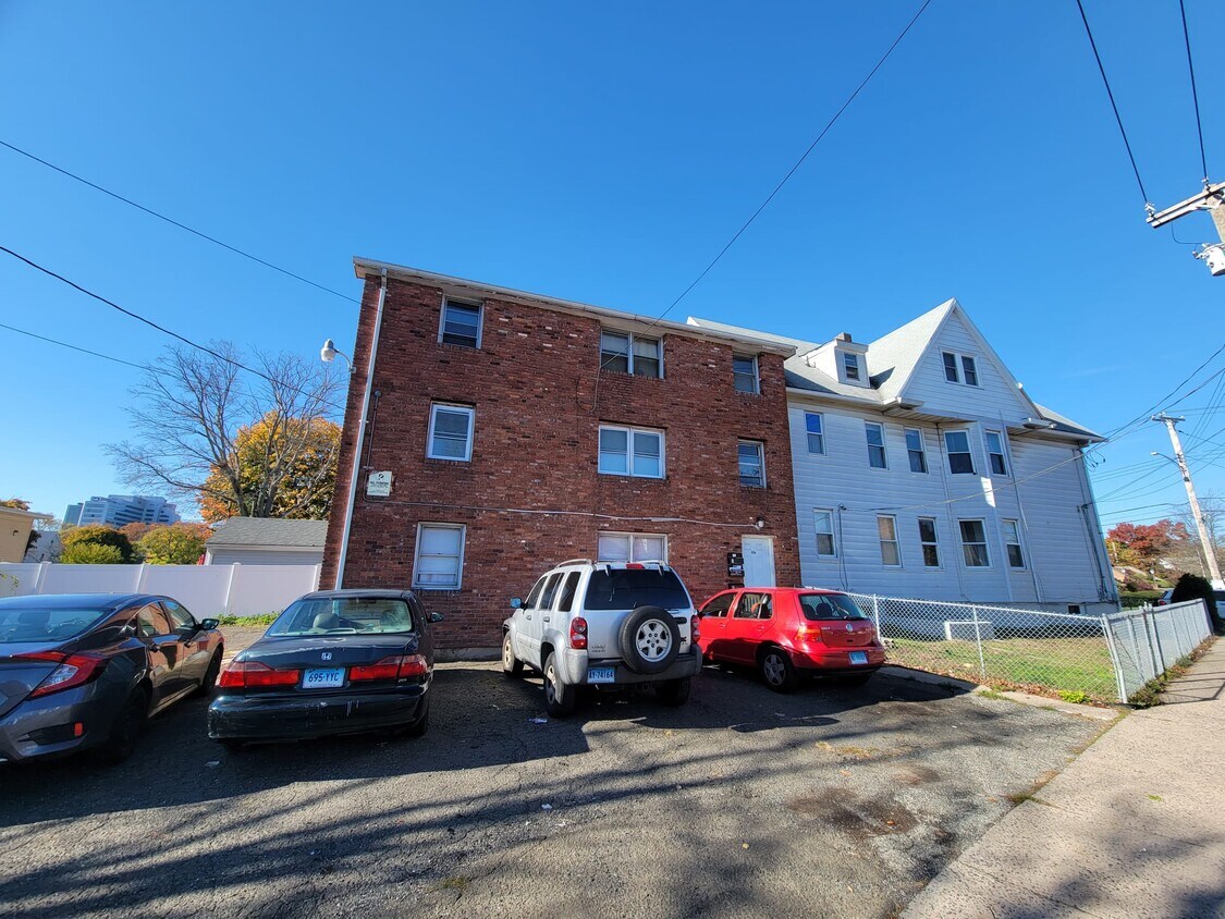 880 1st Ave Unit 2A, West Haven, CT 06516 Apartments in West Haven