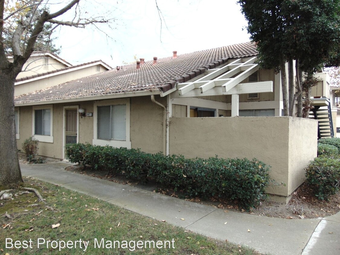 Primary Photo - 2 br, 1 bath House - 6972 Jarvis Avenue