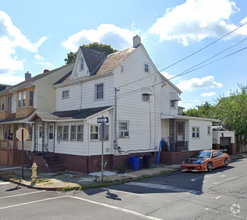 Building Photo - 1056 Washington St