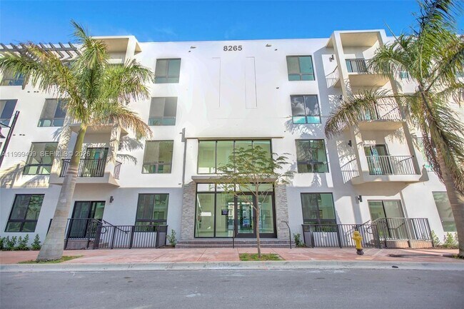 Foto del edificio - 8265 NW 41st St
