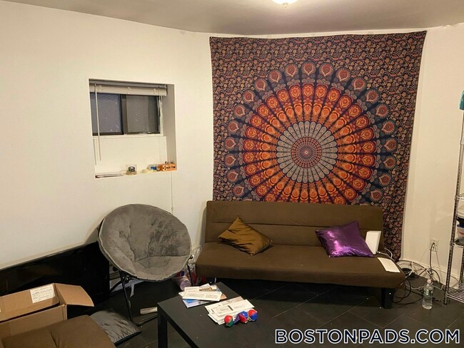 Building Photo - 772 Columbus Ave