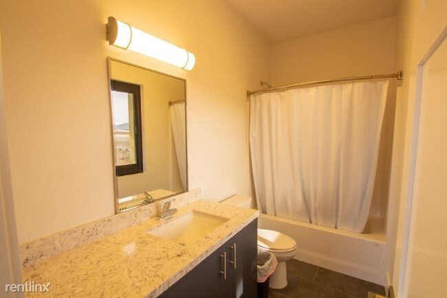 Foto del edificio - 3001 Robert Trent Jones Ln