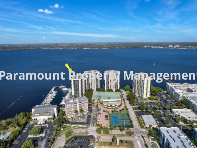 Foto del edificio - Luxury Condo in Downtown Fort Myers-Riverf...