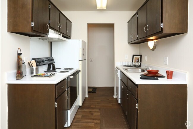 1HAB, 1BA - 667 ft² - Estándar - Fountain Park South Apartments