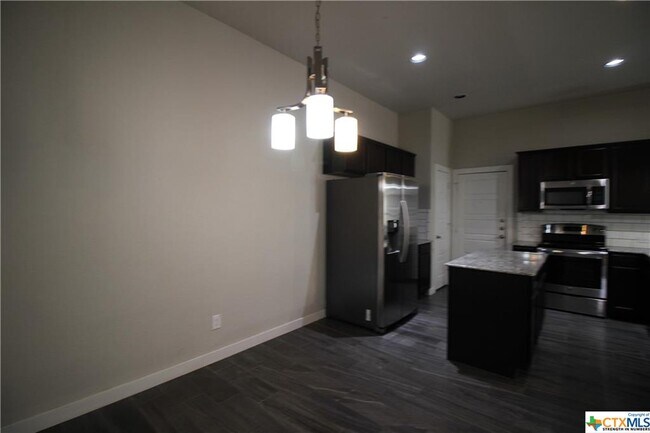 Foto del edificio - 1097 Creekside Orchard
