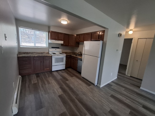 Photo - 1062 Westmoreland Rd (Colorado Springs, CO) Apartment