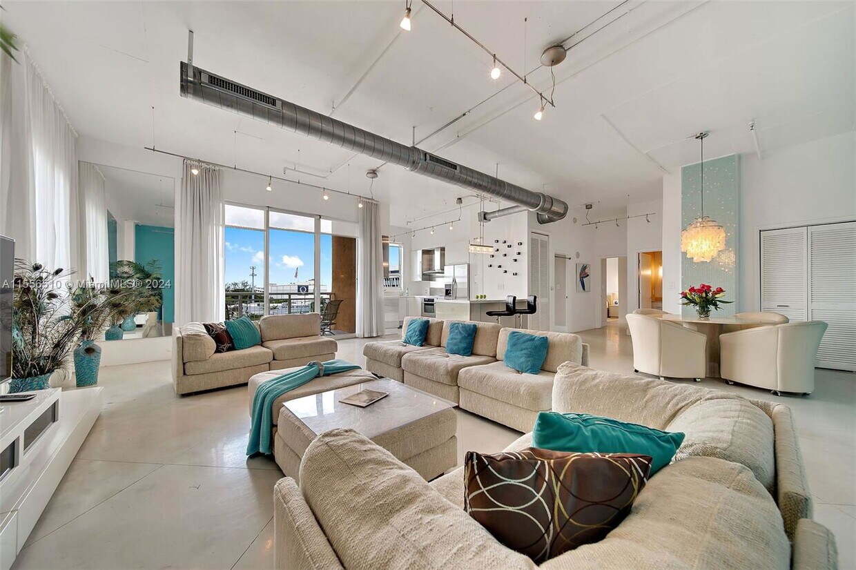 Photo - 2001 Biscayne Boulevard, Miami, FL 33137 - 2 BR 2 BA Condo