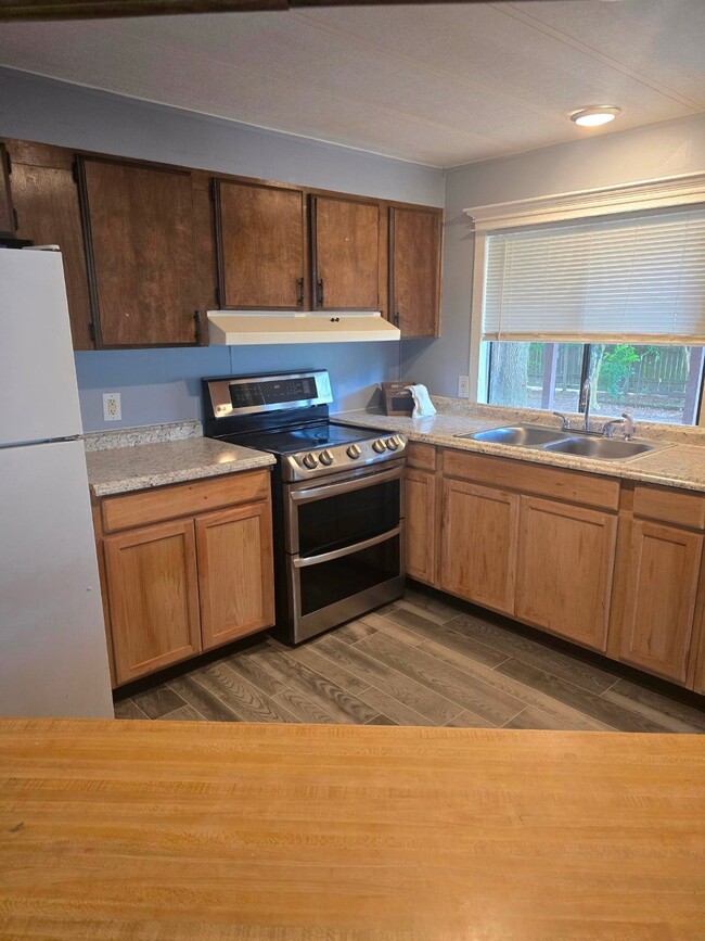 Building Photo - 21715 E Champagne Cir