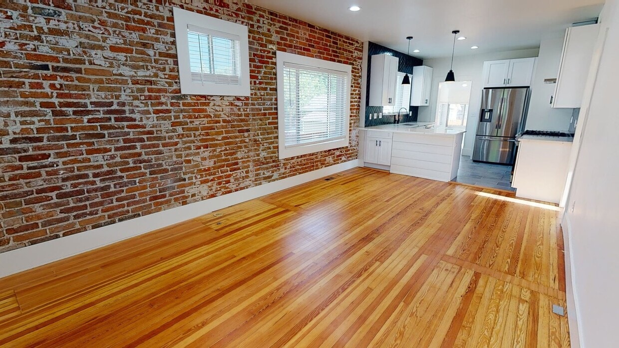Photo - Stunning Potter Highlands home near Highland & Sunnyside