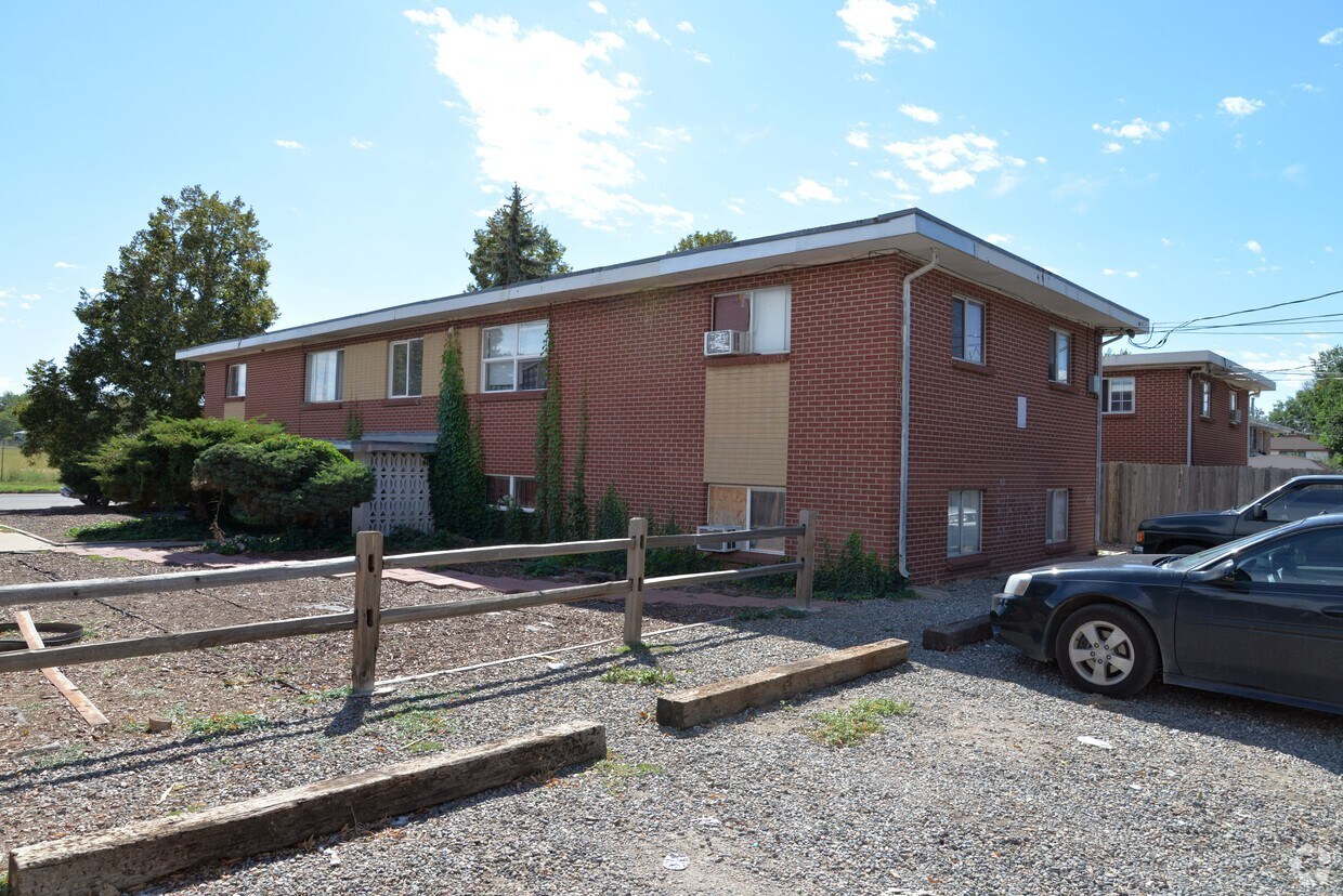 Building Photo - 2527 Kingston St