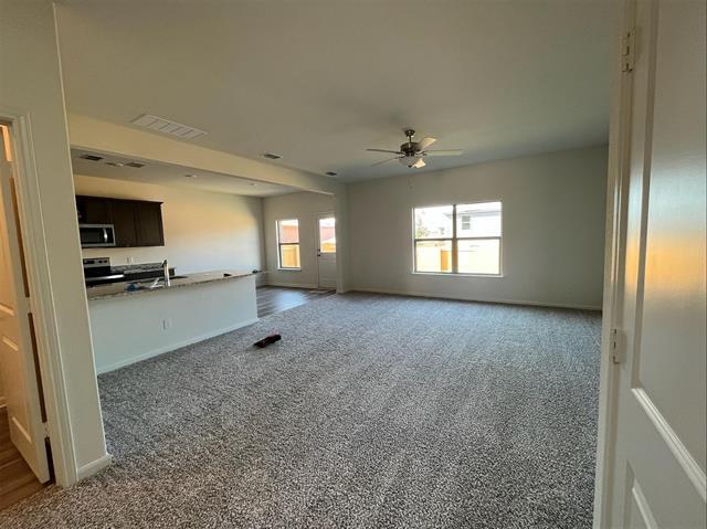 Foto del edificio - 615 Delta Downs Dr