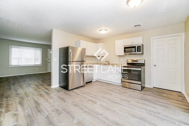 Building Photo - Charming 3 Bedroom in Columbus!