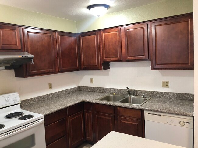 Building Photo - 5383 Indian River Dr