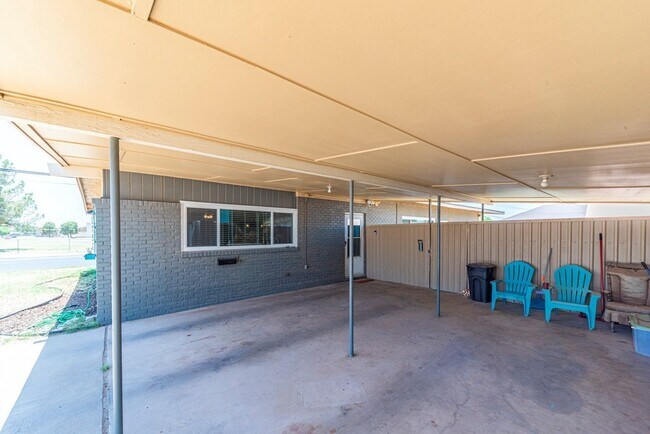 Foto del edificio - 2901 Nabors Ln