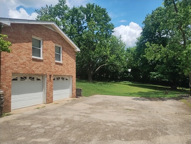 Driveway and 2 car garage - 244 Sterling Rd