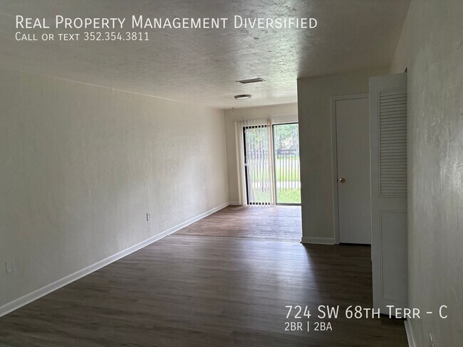 Foto del edificio - 724 SW 68th Terrace