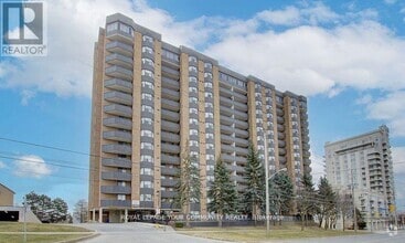 Building Photo - 3845-3845 Lake Shore Blvd W