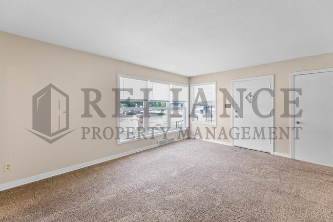 Foto del edificio - 4912 E Morris St