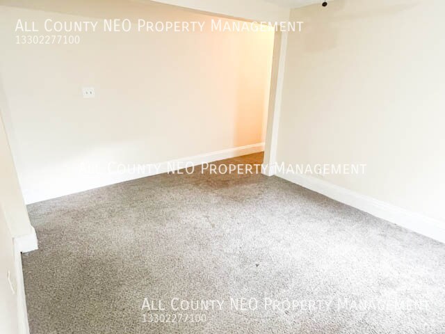 Foto del edificio - 1854 W 45th St