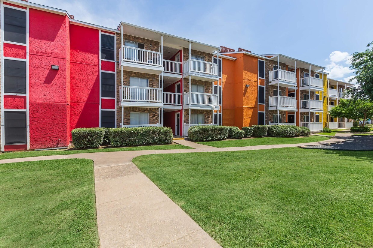 Villas del Zocalo Phase Two Apartments in Dallas, TX