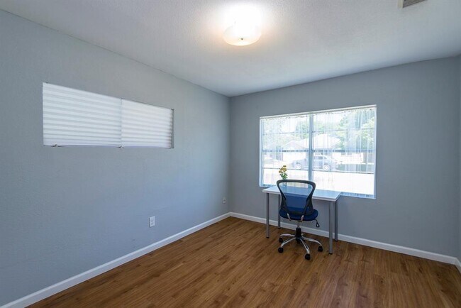 Building Photo - 2807 Fannin St