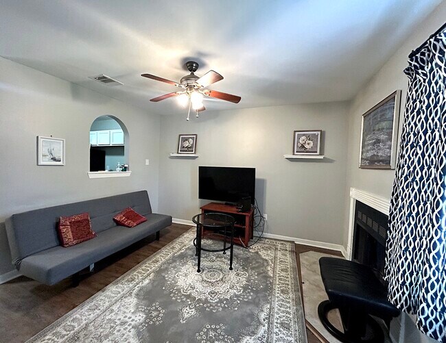 Photo - 1902 Dartmouth St Townhome