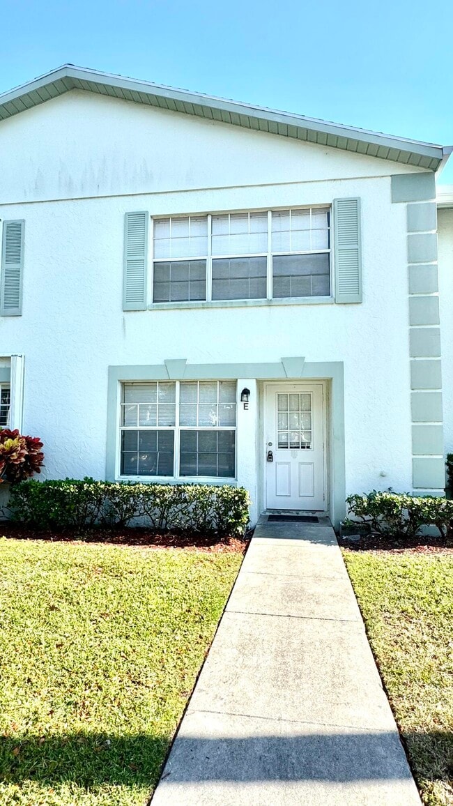Building Photo - 3700 Savoy Ln