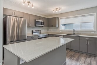 Building Photo - 15675-15618 18 Ave SW