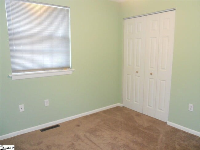 Building Photo - 2530 E North St