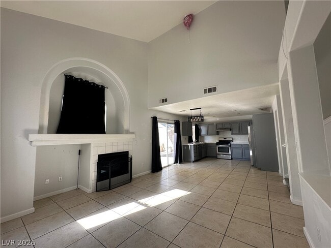 Foto del edificio - 8275 Cedar Leaf Dr