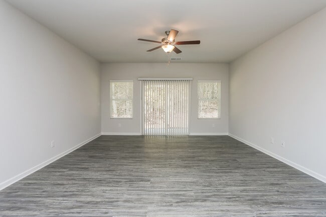Building Photo - 2109 Jessica Way
