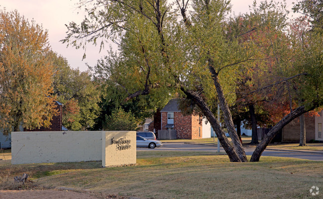 Foto del edificio - Townhouse Apartments