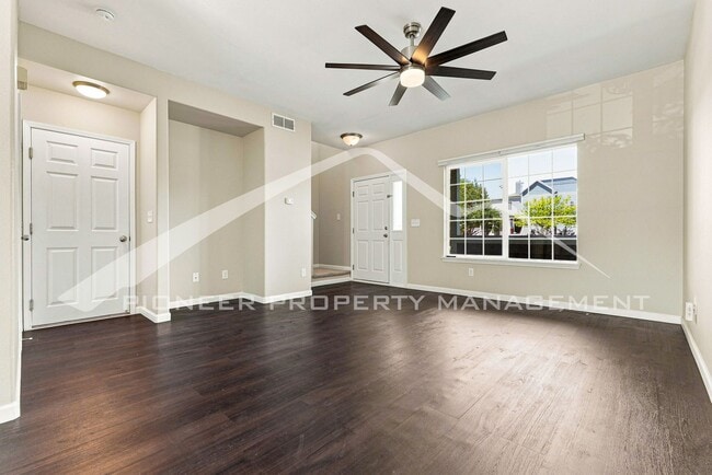 Building Photo - 19253 E Idaho Dr